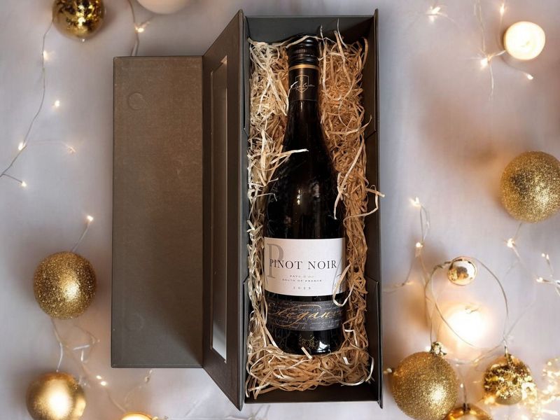 Elegance Pinot Noir, France (VG) - 1 bottle Gift