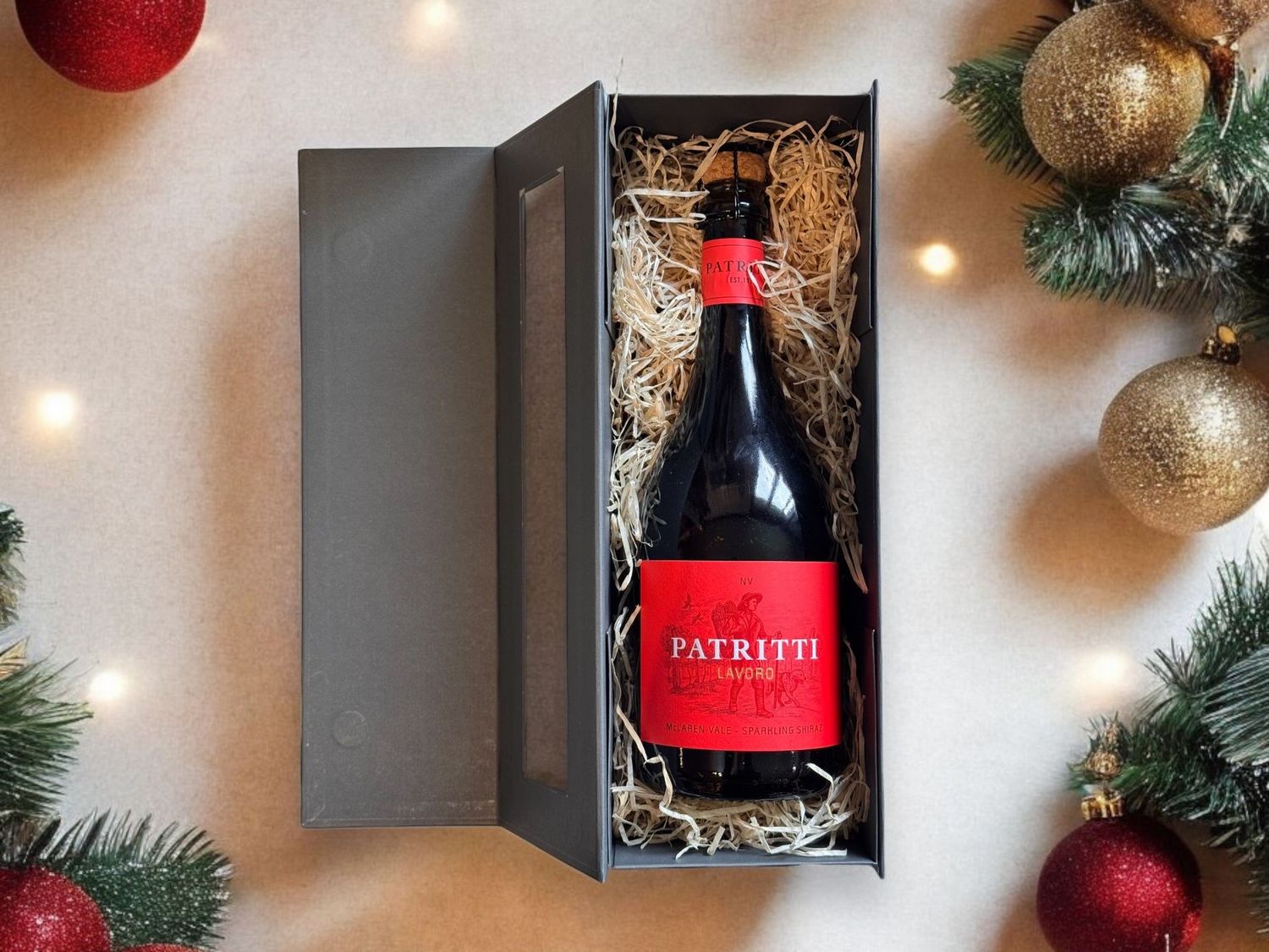 Lavoro Sparkling Shiraz, Patritti, Australia (VG) - 1 Bottle Gift