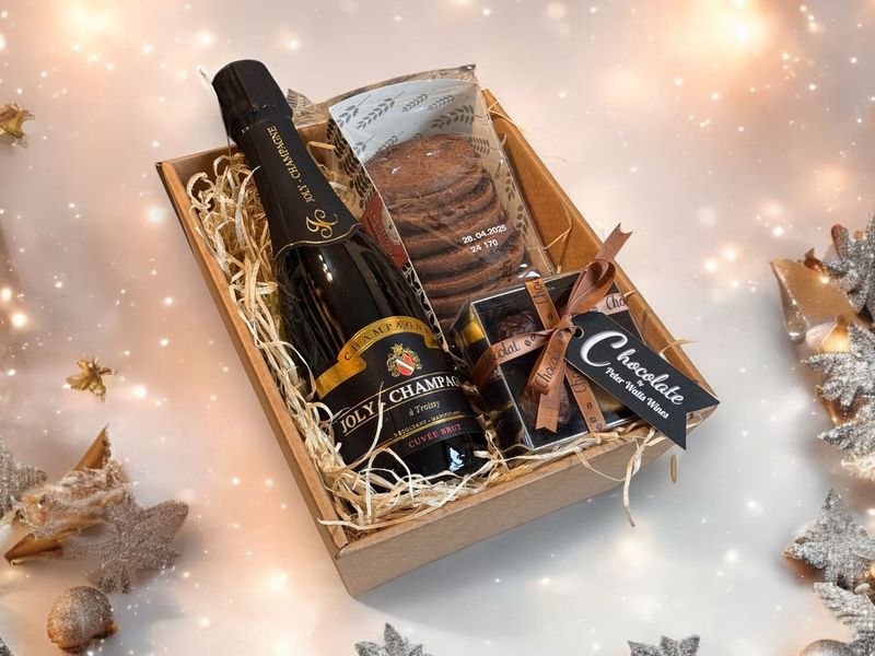 "Chocolate Delight" Mini Kraft Hamper