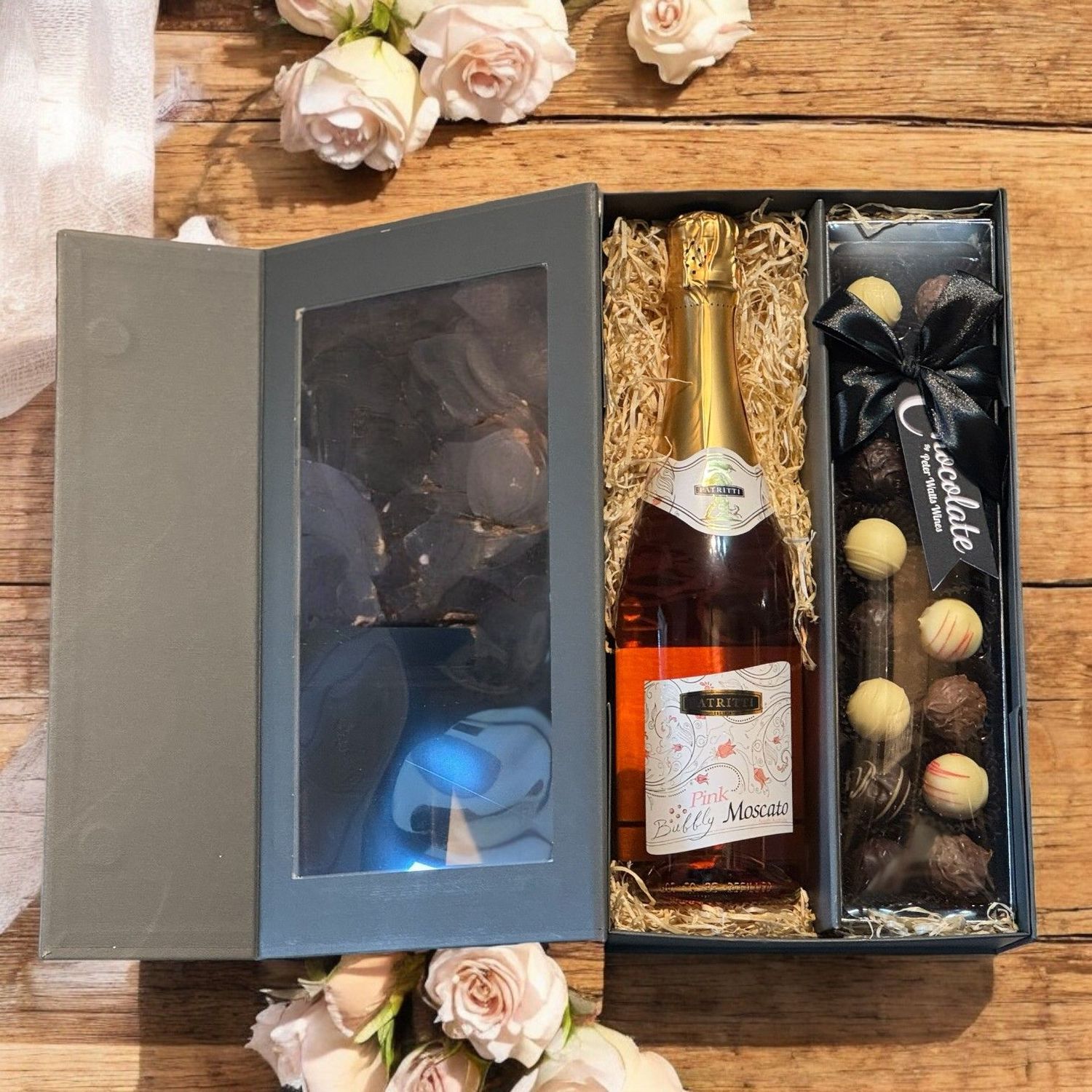 Bubbly Pink Moscato & Chocolates - Gift set