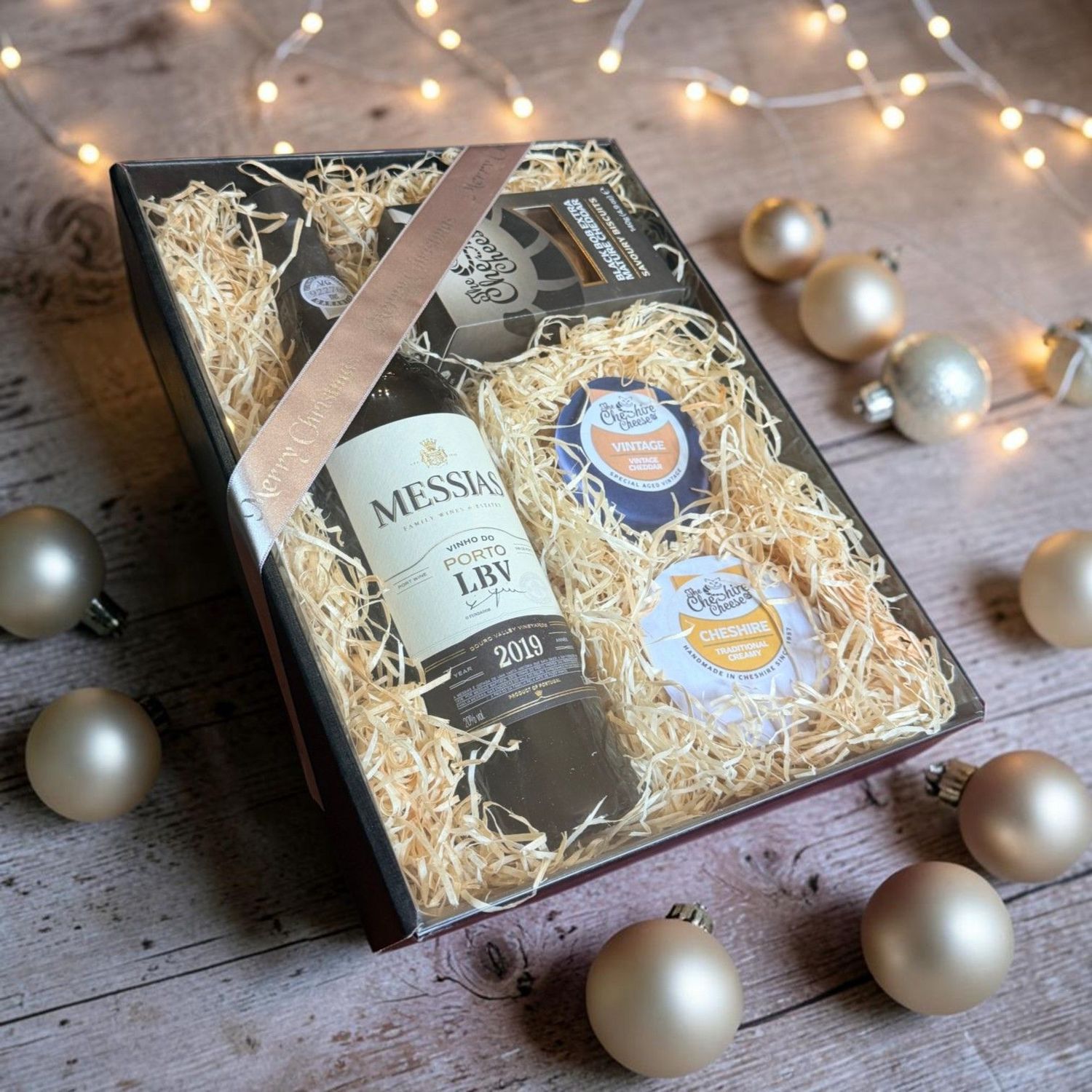 "The Vintage Treat" Medium Kraft Hamper