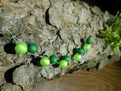 Halskette grün moosgrün - Collier