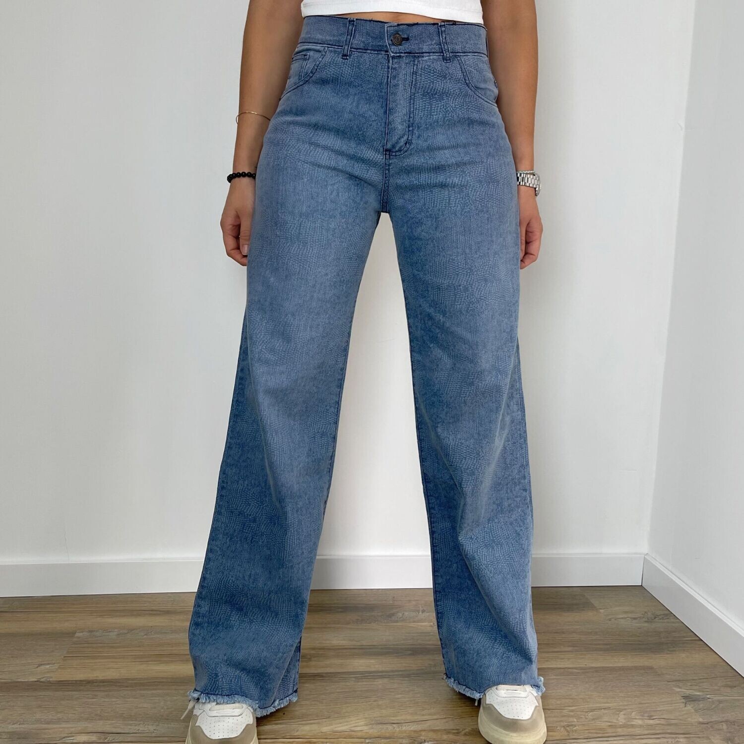 jean wide leg con diseño vibora  - TOGO     claro y oscuro.