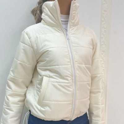 campera nylon con elastico  -  PAU  crudo y negro
