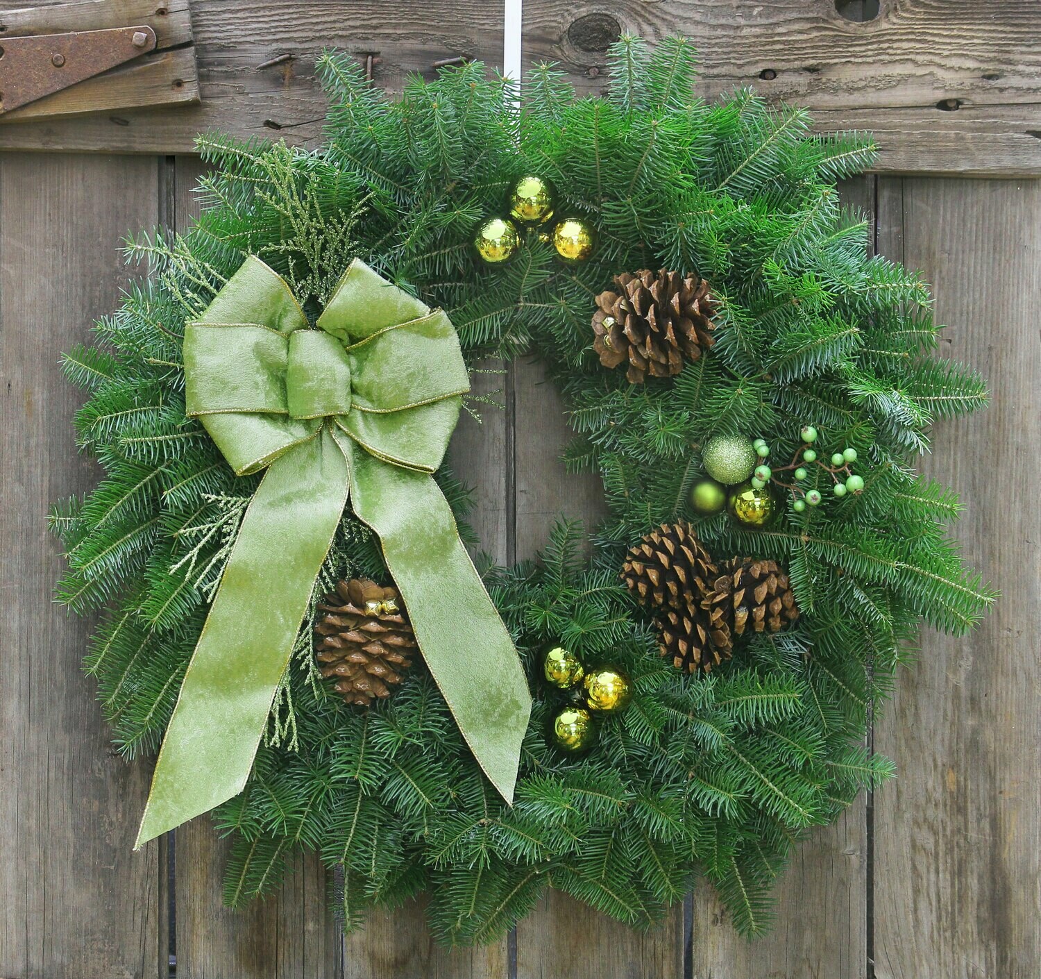 Wreath Live - Wintergreen Wreath Live - Wintergreen