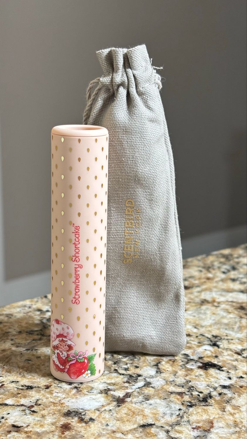 Scentbird - Diseño Strawberry Shortcake - es para colocar perfume