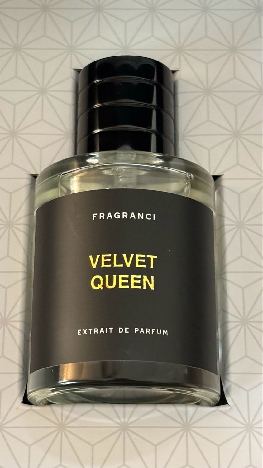 📦 Caja Abierta 📦 Velvet Queen - Inspired CH