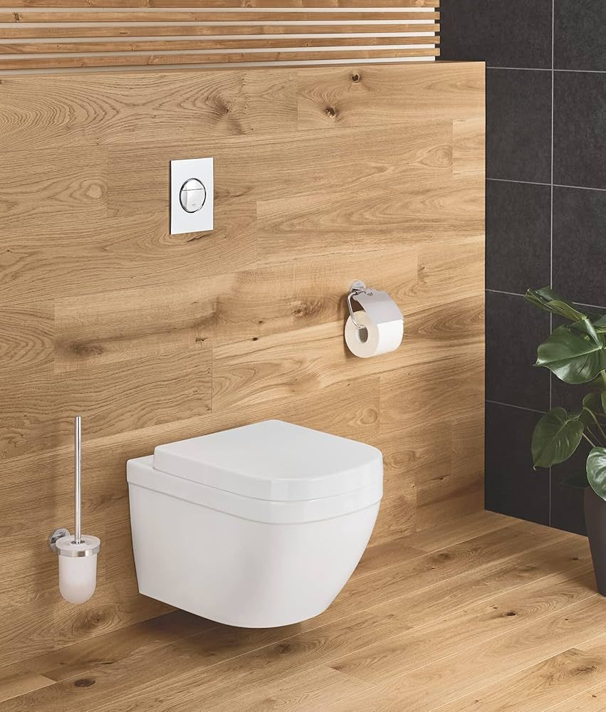 GROHE Euro Ceramic wall-hung WC – a powerful, silent flush for unbeatable performance, with Seat Cover