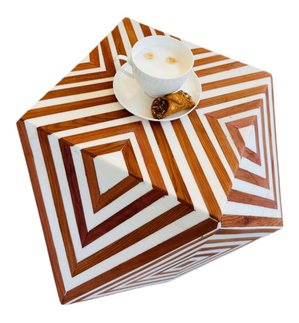 Beistelltisch "Kubu" - Handgefertigt