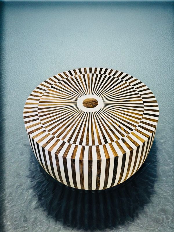 Couchtisch "Atlas" - Handgefertigtes Unikat