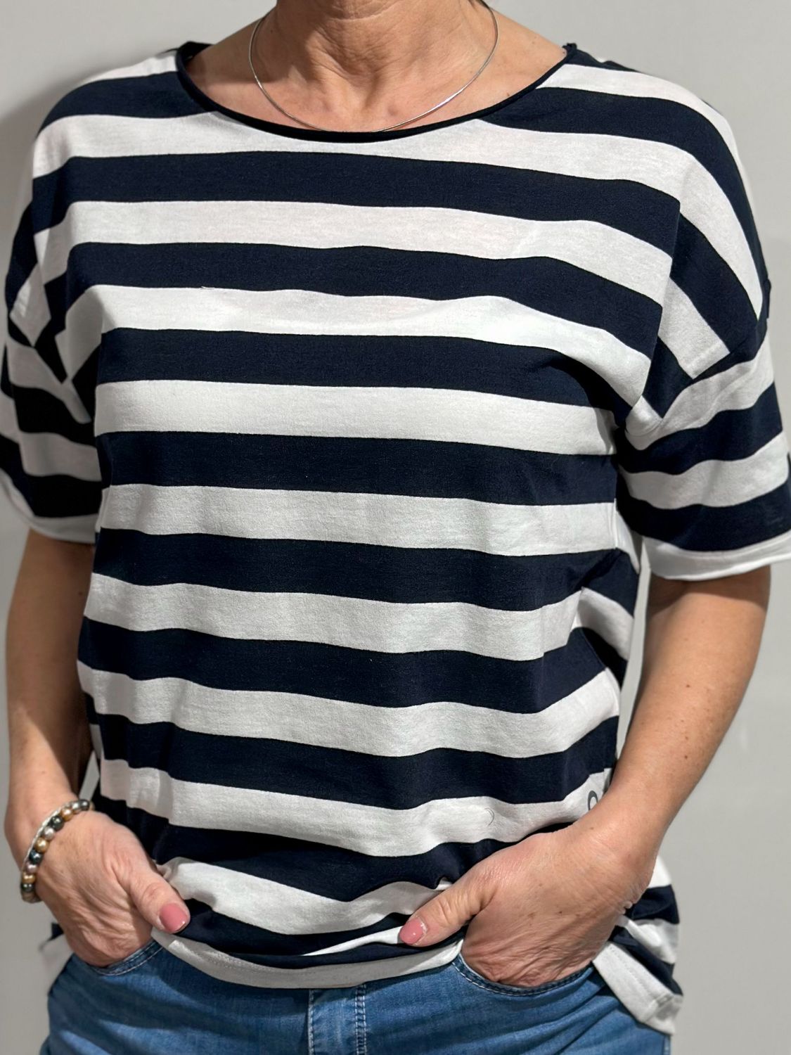 T-shirt - Luani - Coldwater/Cloud White - Elbsand T-shirt - Luani - Coldwater/Cloud White - Elbsand