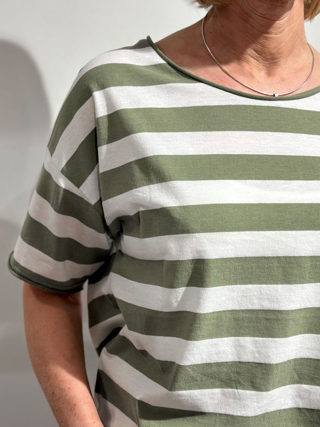 T-shirt - Luani - Green Leaf/Cloud White - Elbsand T-shirt - Luani - Green Leaf/Cloud White - Elbsand