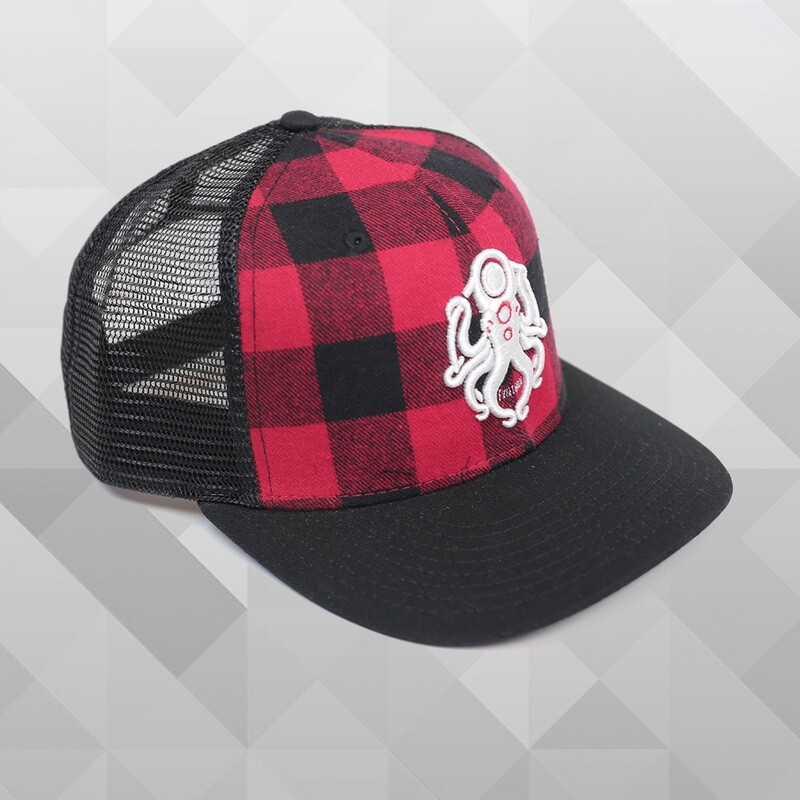 Leviathan &quot;Rojo&quot; Trucker
