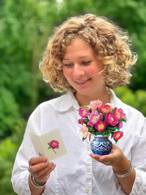 Freshcut Paper Mini Peony Paradise