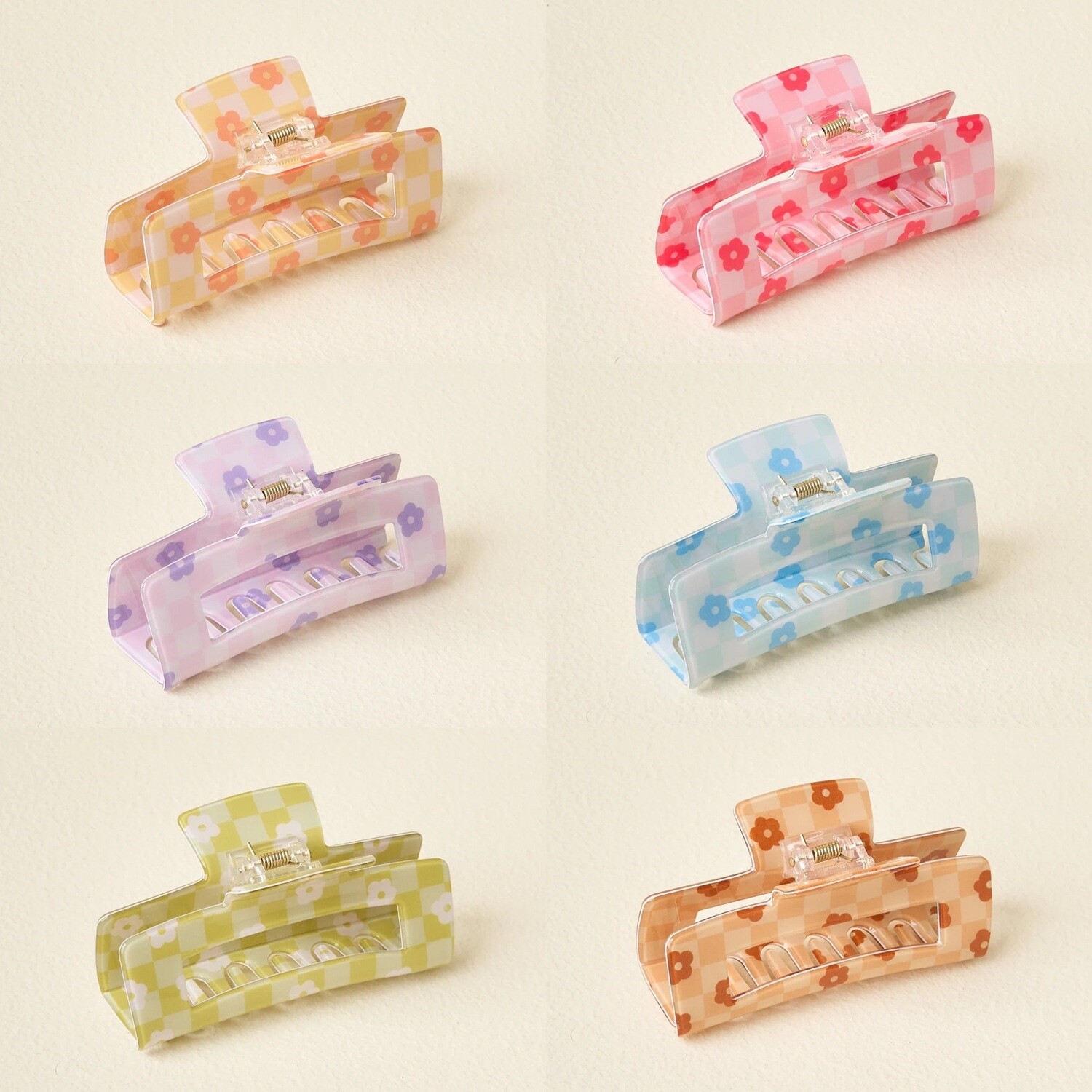 The Darling Effect Checkered Claw Clip