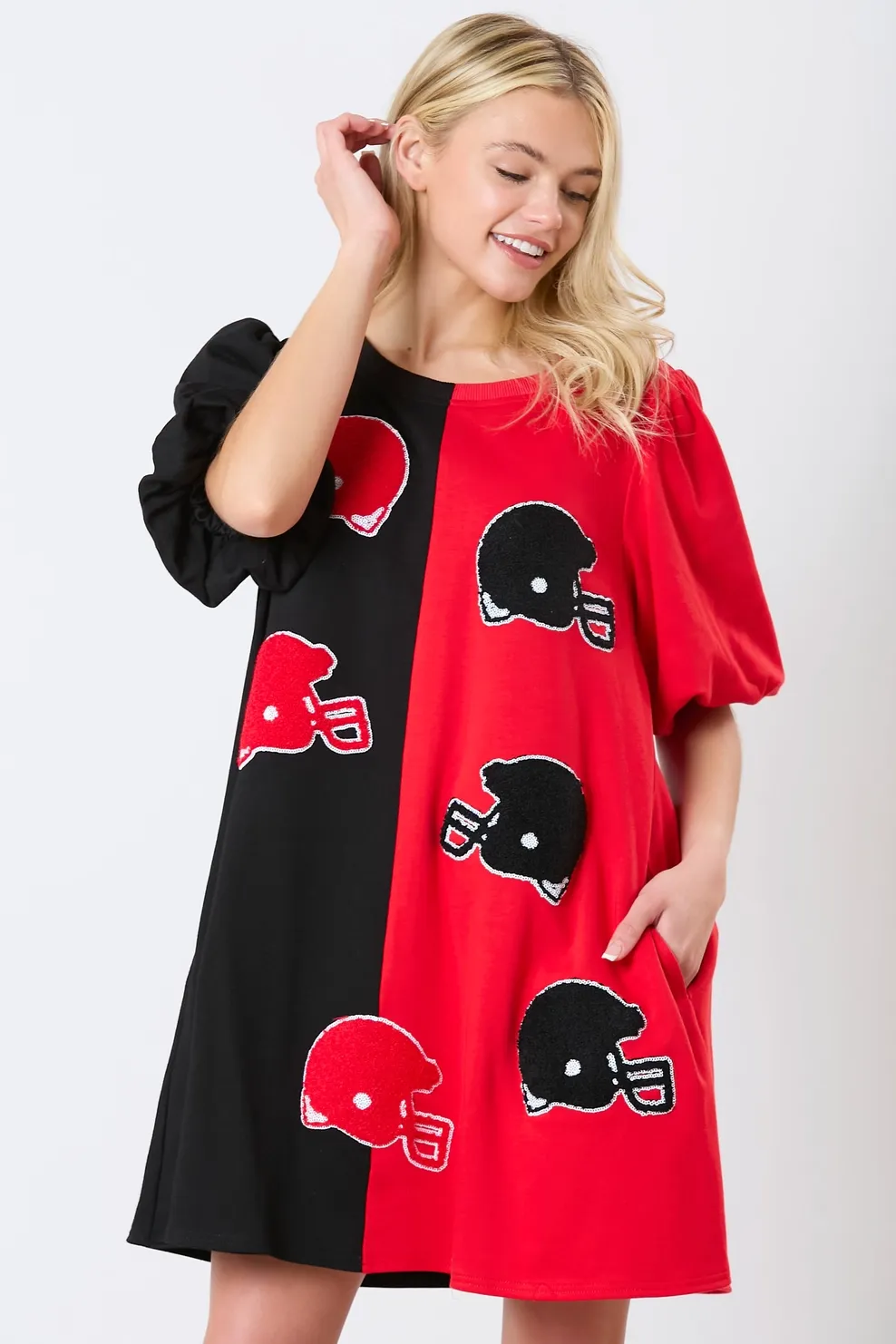 PEACH LOVE Red/Black Helmet Dress
