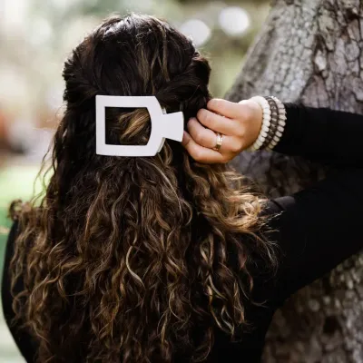 Toasted Large Square Clip