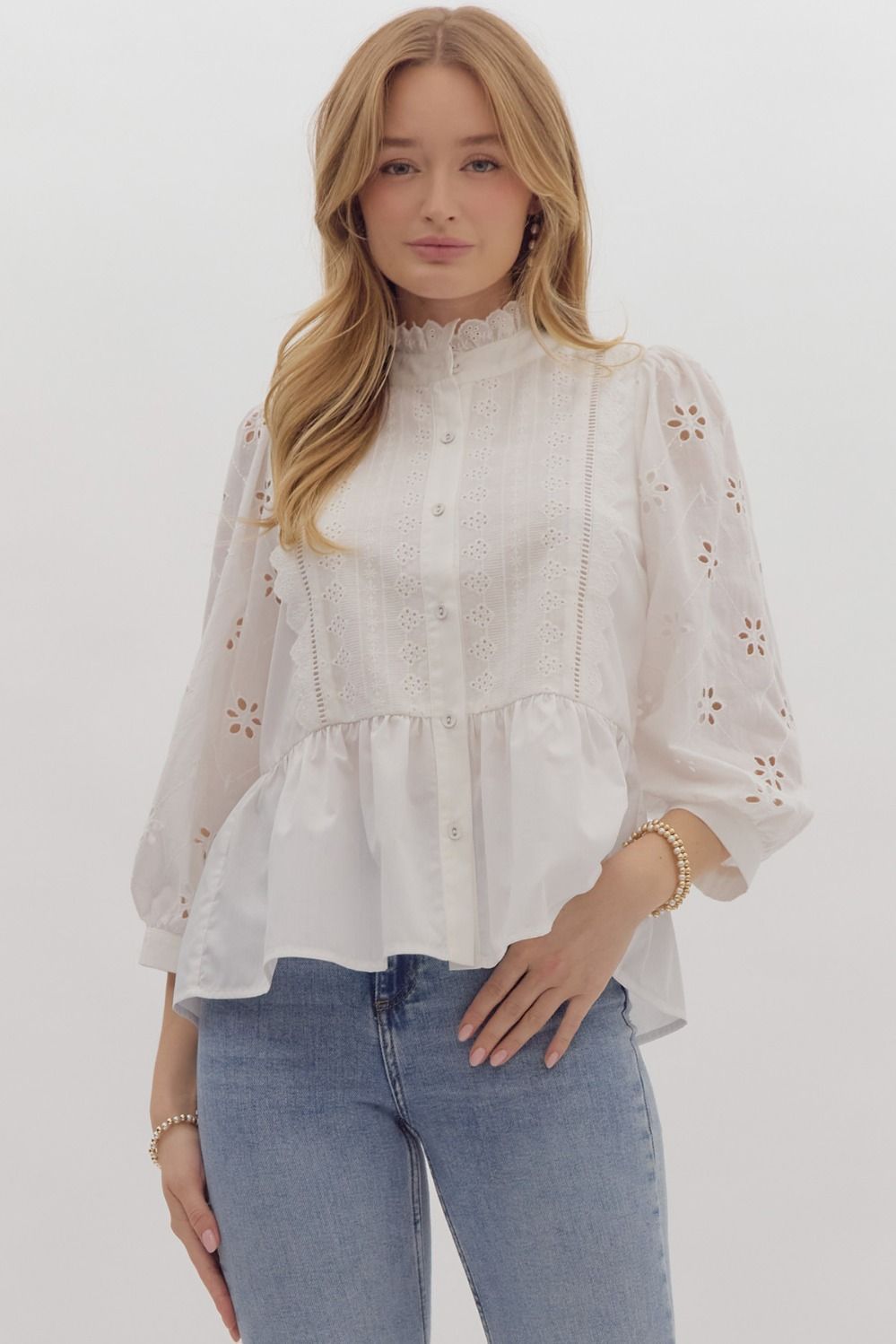 Entro Mia Eyelet Sleeve Top