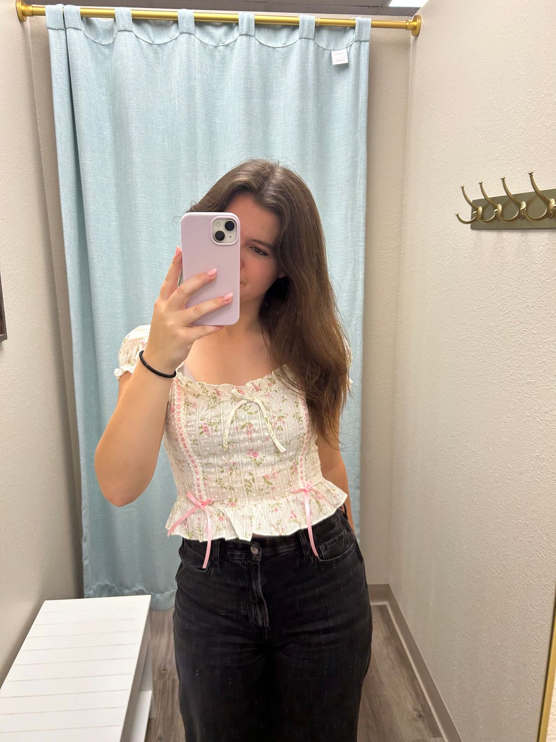 B.Pepper Shyloh Floral Ribbon Crop Top