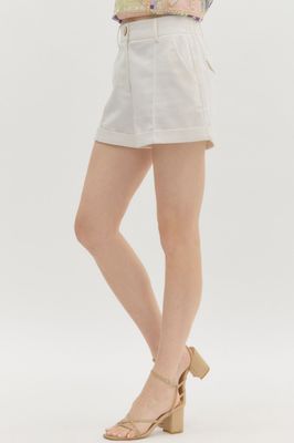 ENTRO Off White Tailored Shorts