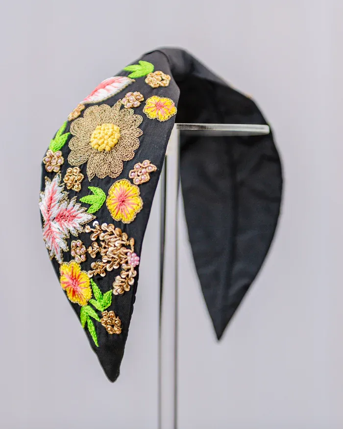 PRIA Florencia Black Adjustable Headband