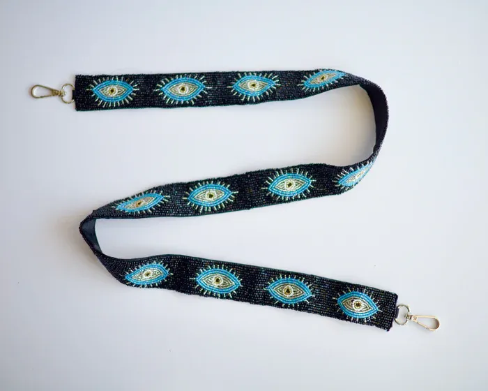 PRIA The Eyes Beaded Strap