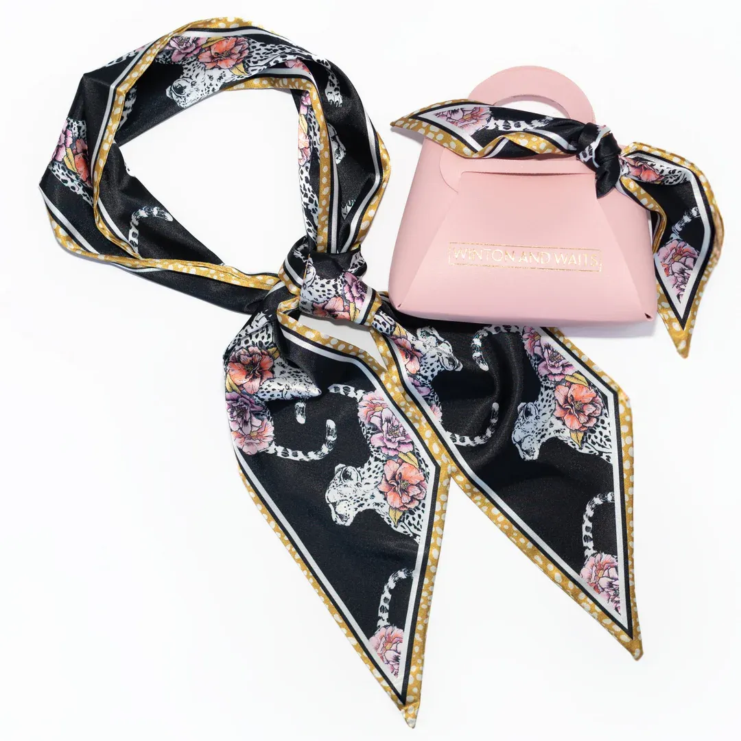 W&amp;W Genevieve Accessory Scarf