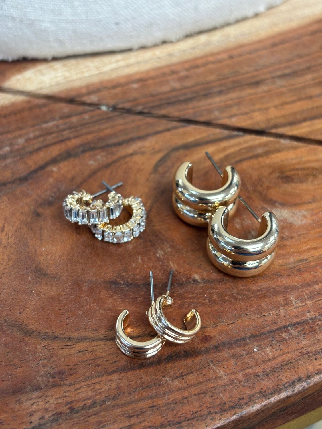 JOSSLYN Baguette Stone Huggie Trio