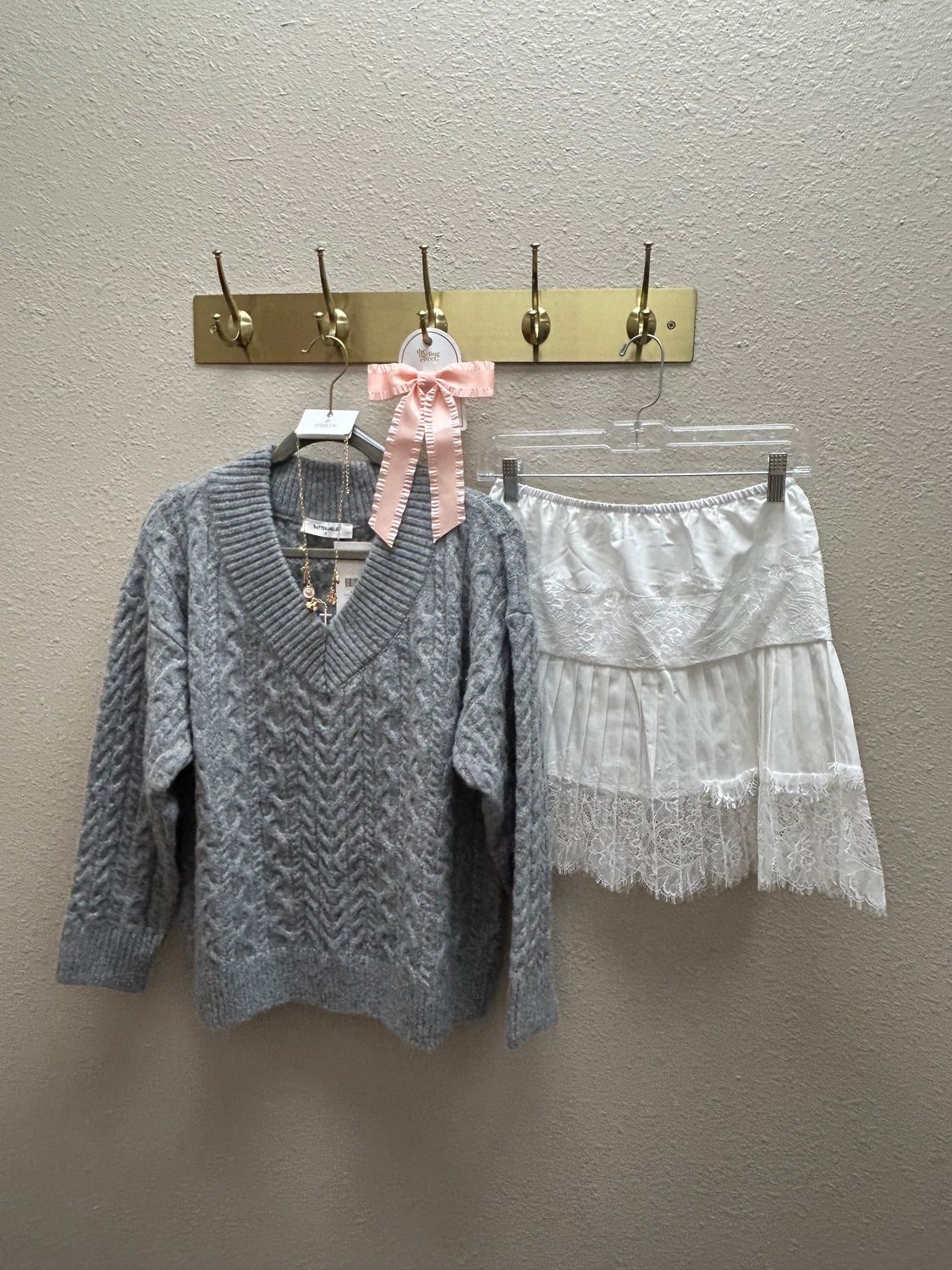 HiddenBrand White Tiered Floral Lace Skirt