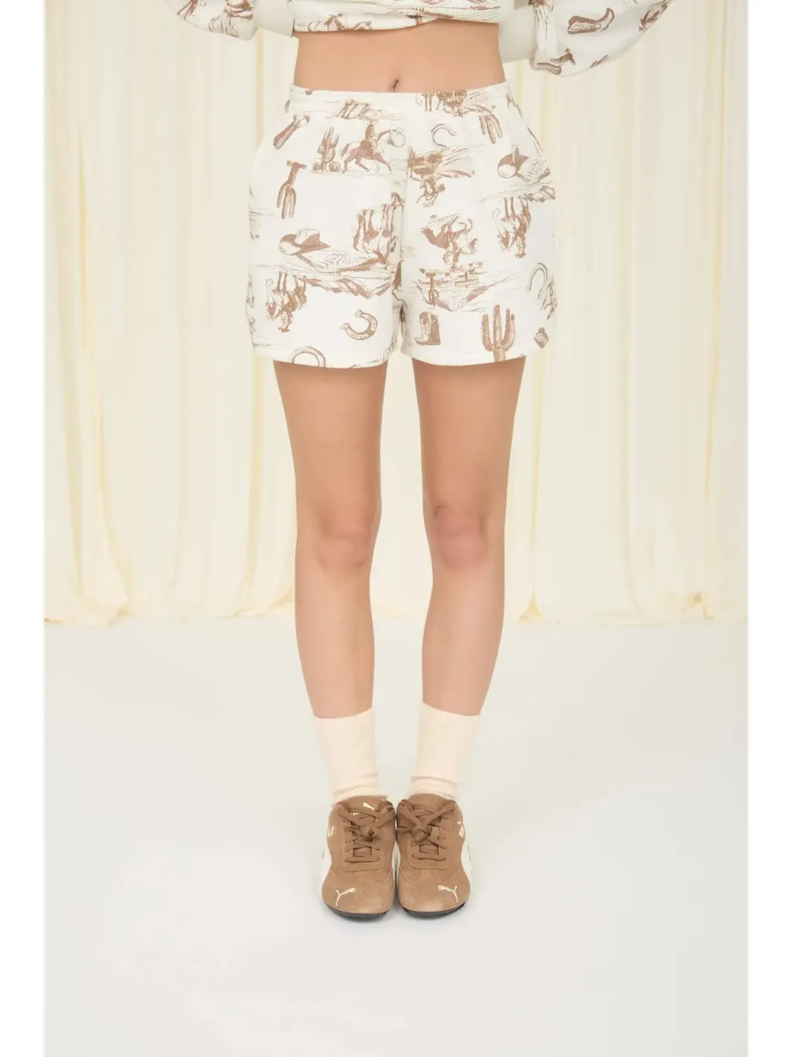 Western Print Elastic Waist Shorts
