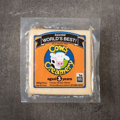 Cheddar 3-year – COWS Creamery PEI 200g LOCAL