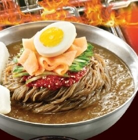 Buckwheat Cold Noodle in Spicy Soup (Makguksu) (물막국수)