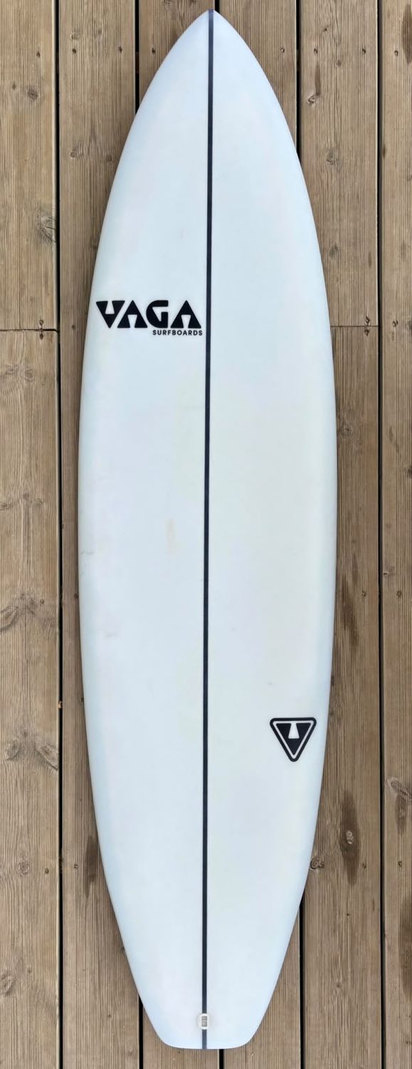 5'11" x 19" x 2.50" - 31.7L