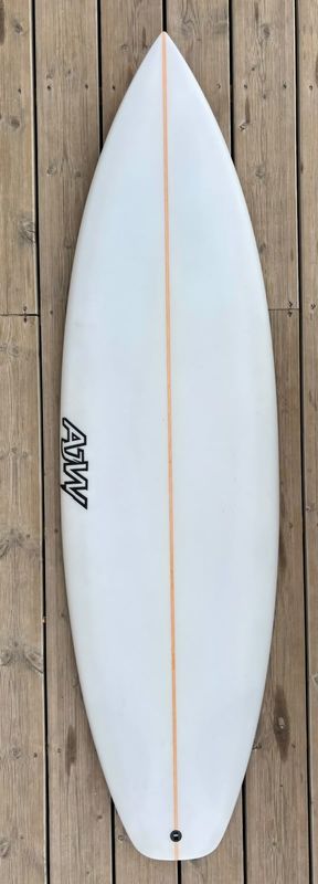 5'10" x 19.65" x 2.45" - 30L
