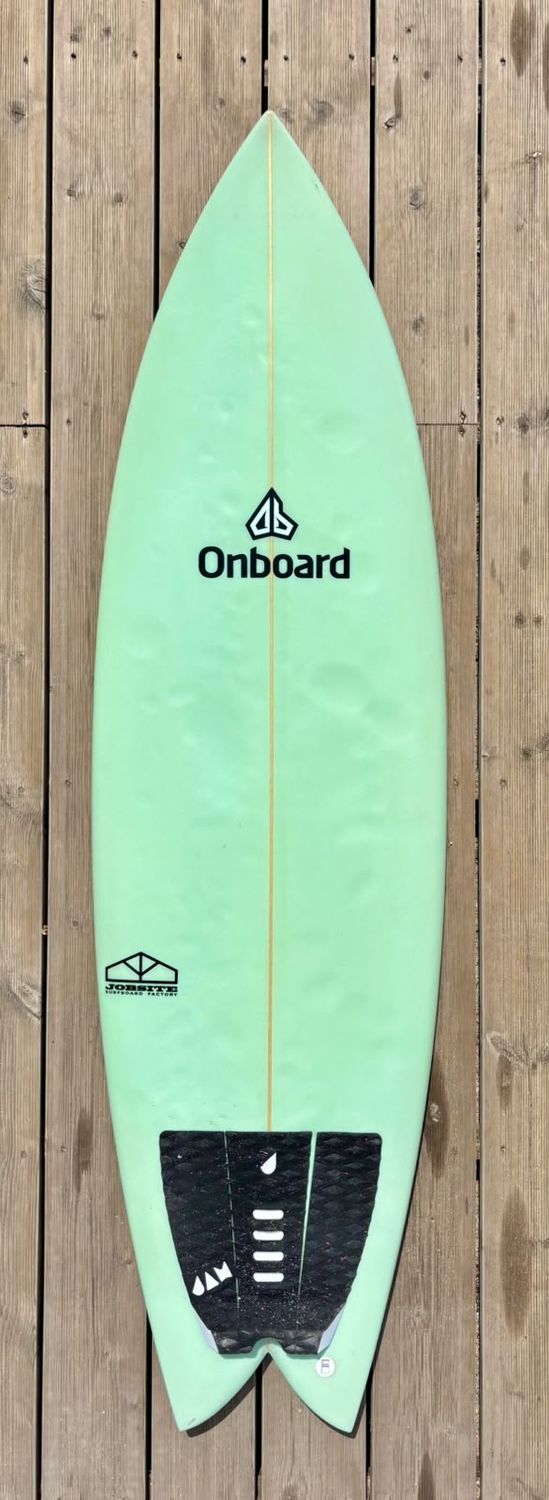 TWIN 5'7" x 19.12" x 2.31" - 27.6L