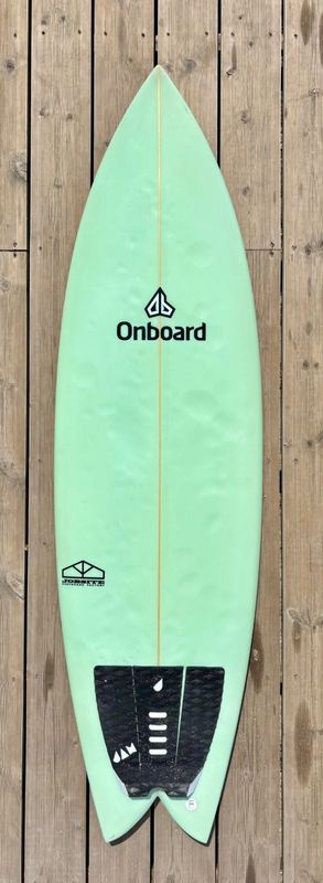 TWIN 5'7" x 19.12" x 2.31" - 27.6L