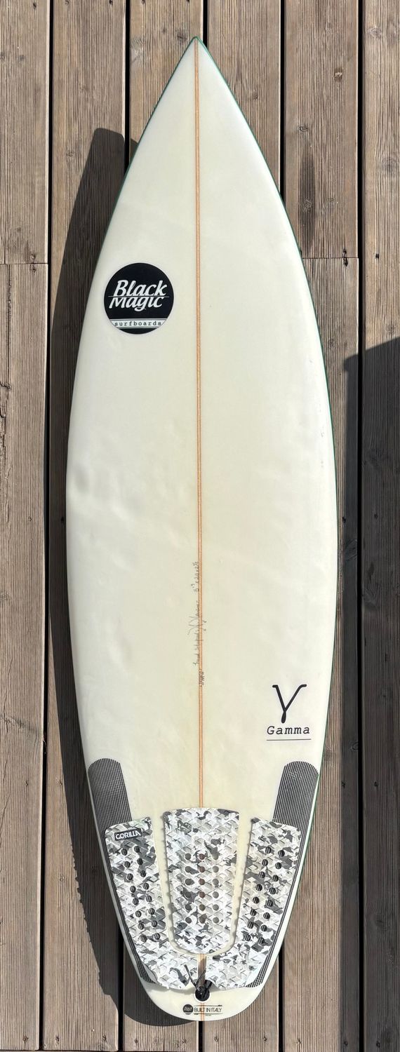 5'9" x 20" x 2 1/2" - 30.5L