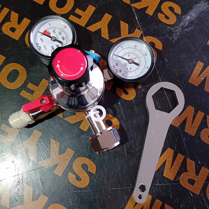 Редуцир вентил единичен с кран и бърза връзка Редуцир вентил единичен с кран и бърза връзка