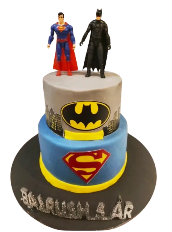 Batman &amp; superman 2 vånings tårta
