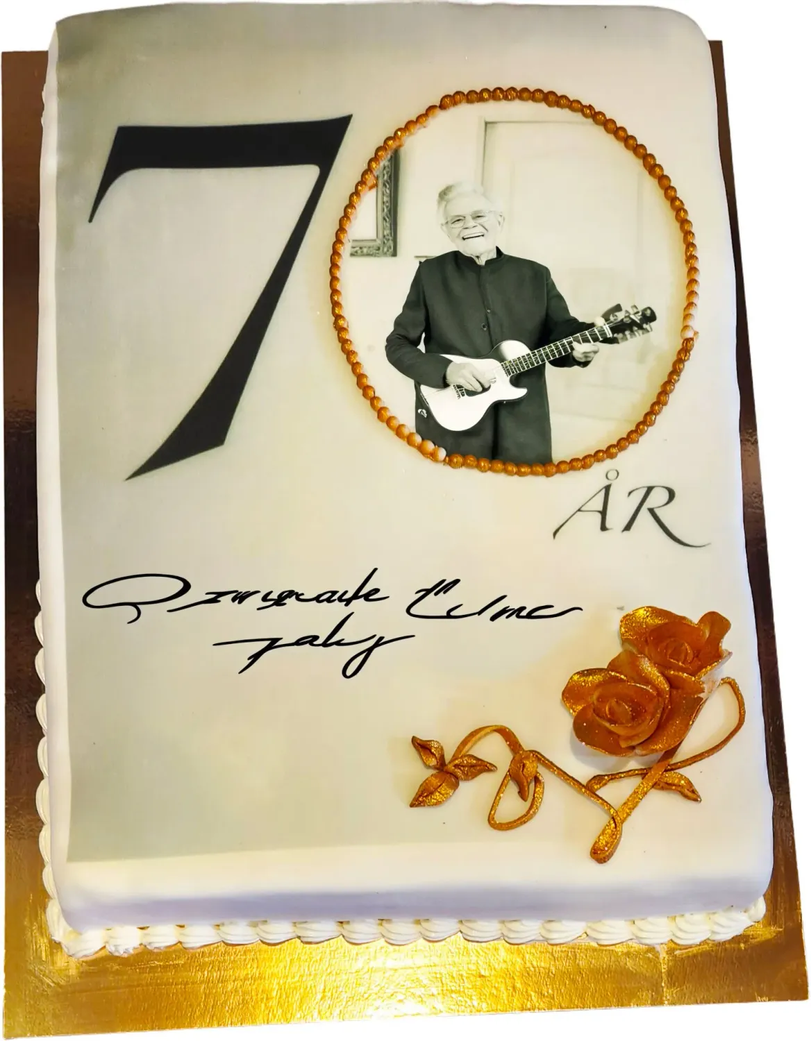 bildtårta Fyrtkantig gold styling