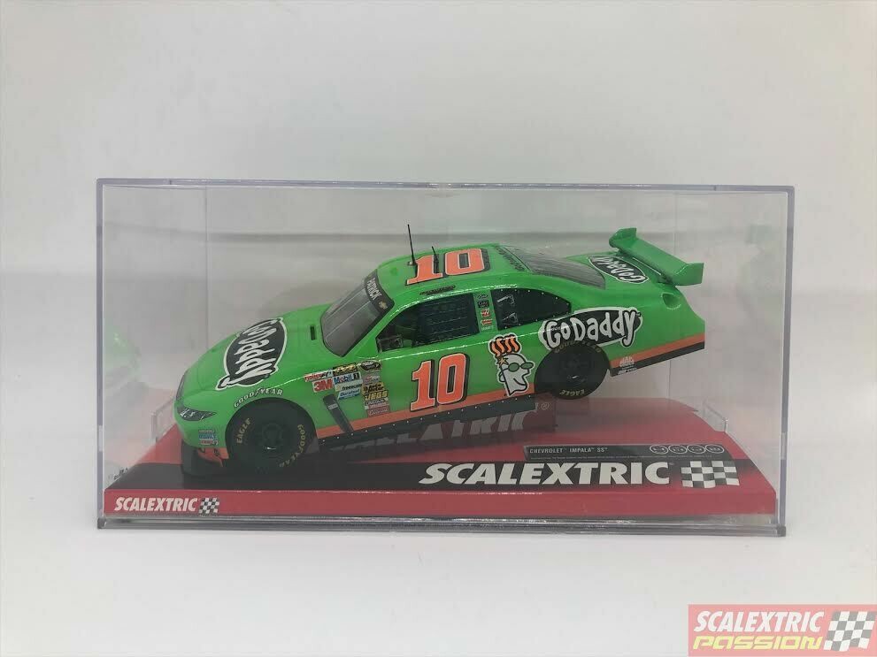 Chevrolet Impala SS Nº 10 "Go Daddy"