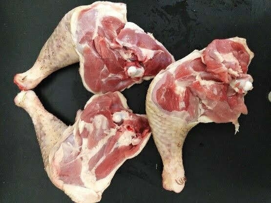 Acompte sur un lot de 1 Cuisses de poulet sous vide vendue à 11.00 €/kg