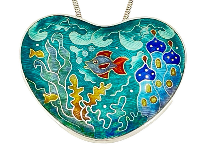 Merking’s Palace Garden Large Pendant