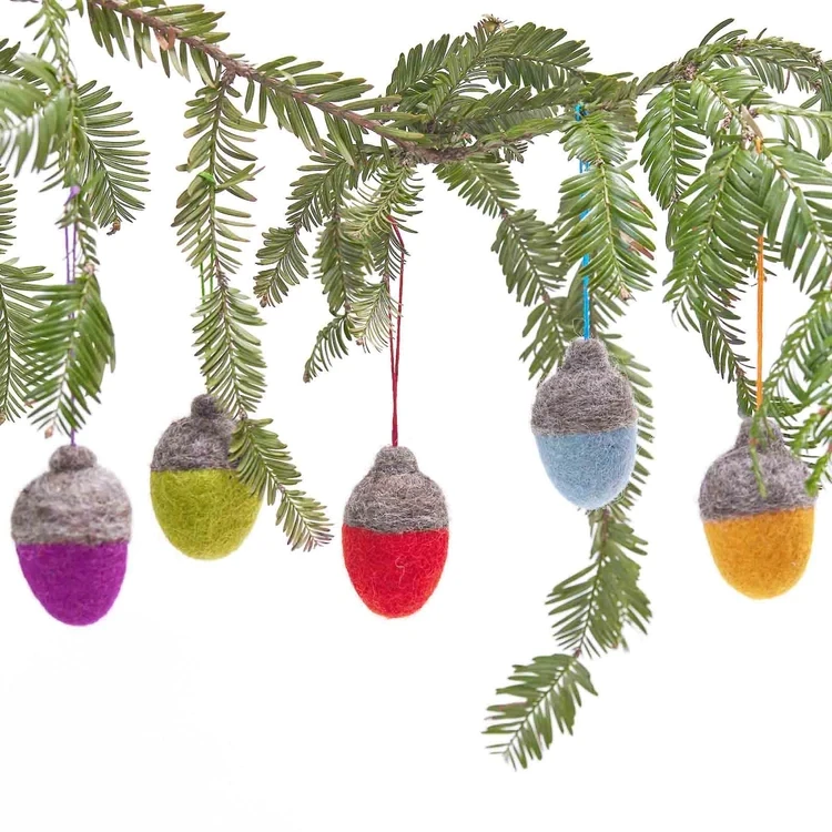 RF Acorn Felt Ornament 