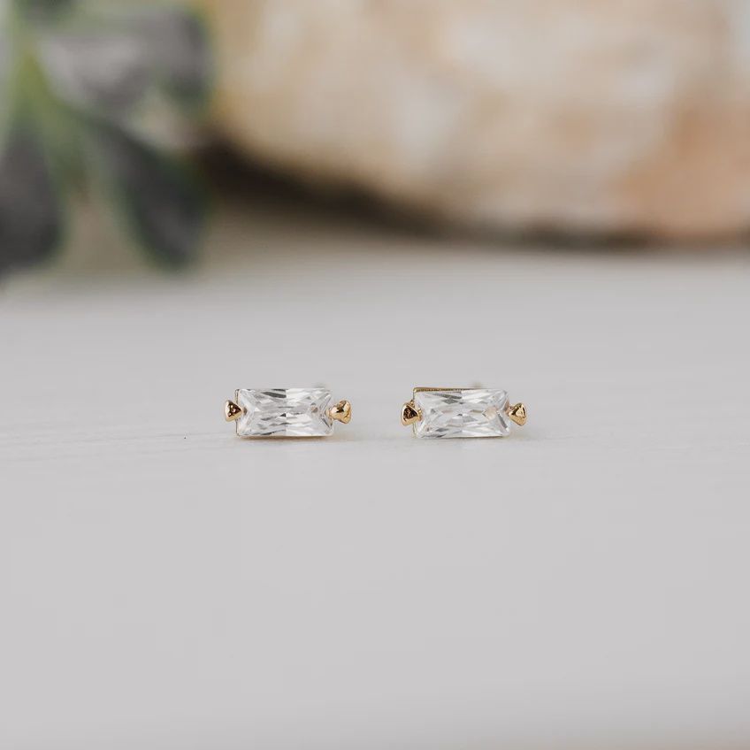 GJ Gracious Silver Stud Earrings