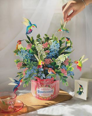 FP Hummingbird Oasis Bouquet Card