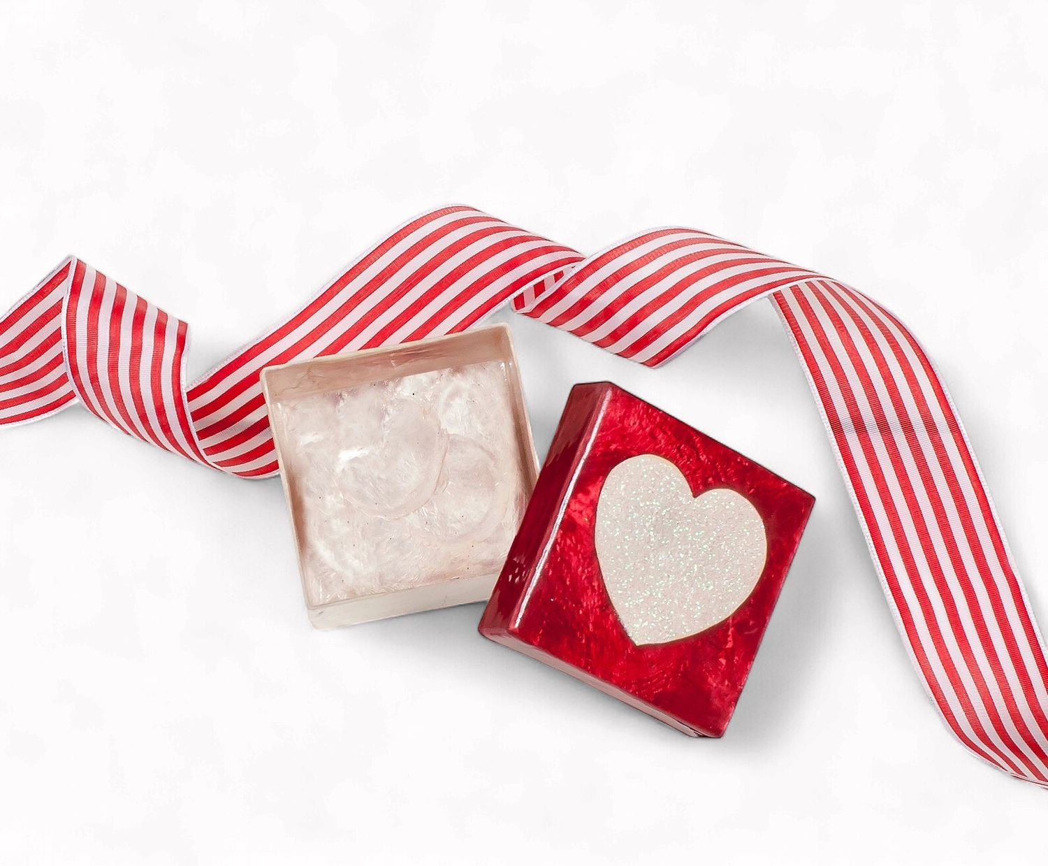 DG Mini Glittered Heart Box