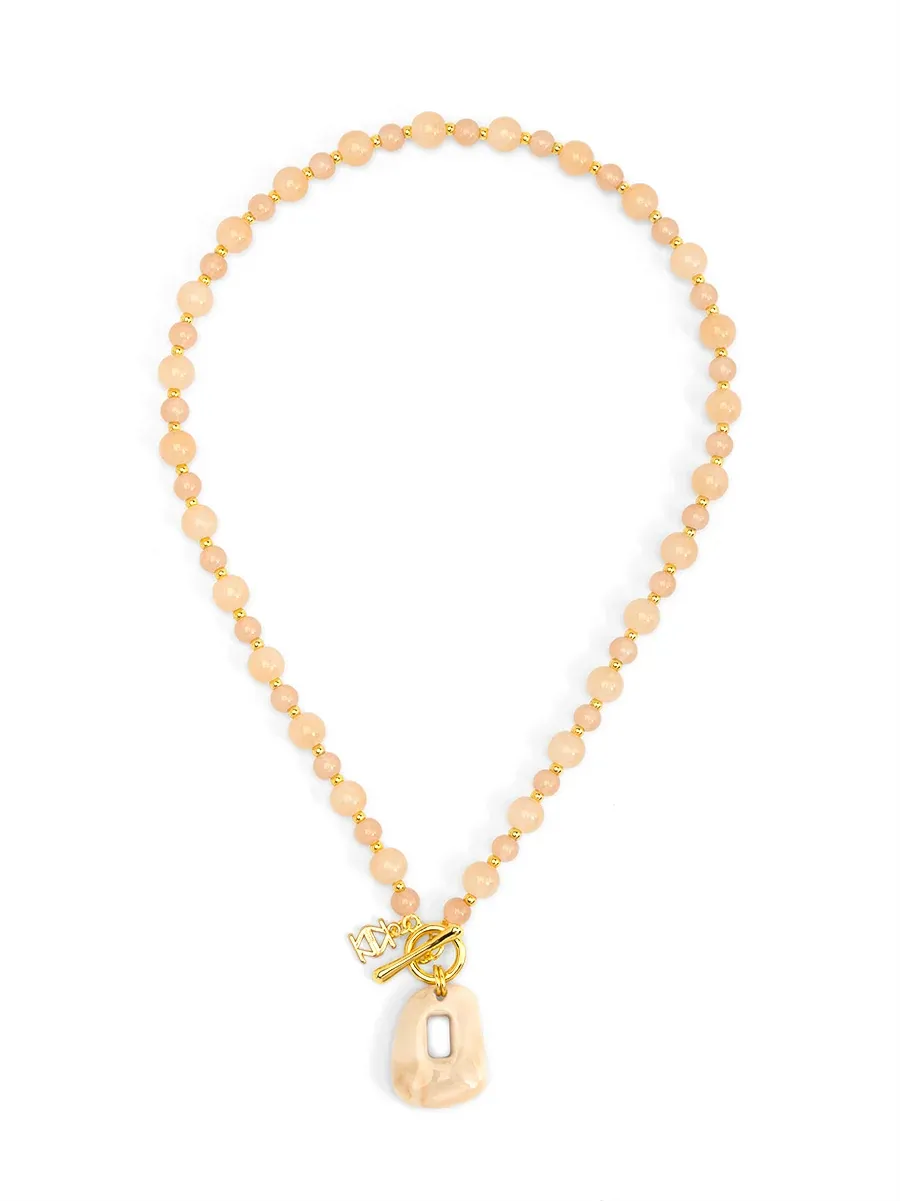 ZE Noelle Pendant Short Beige Necklace