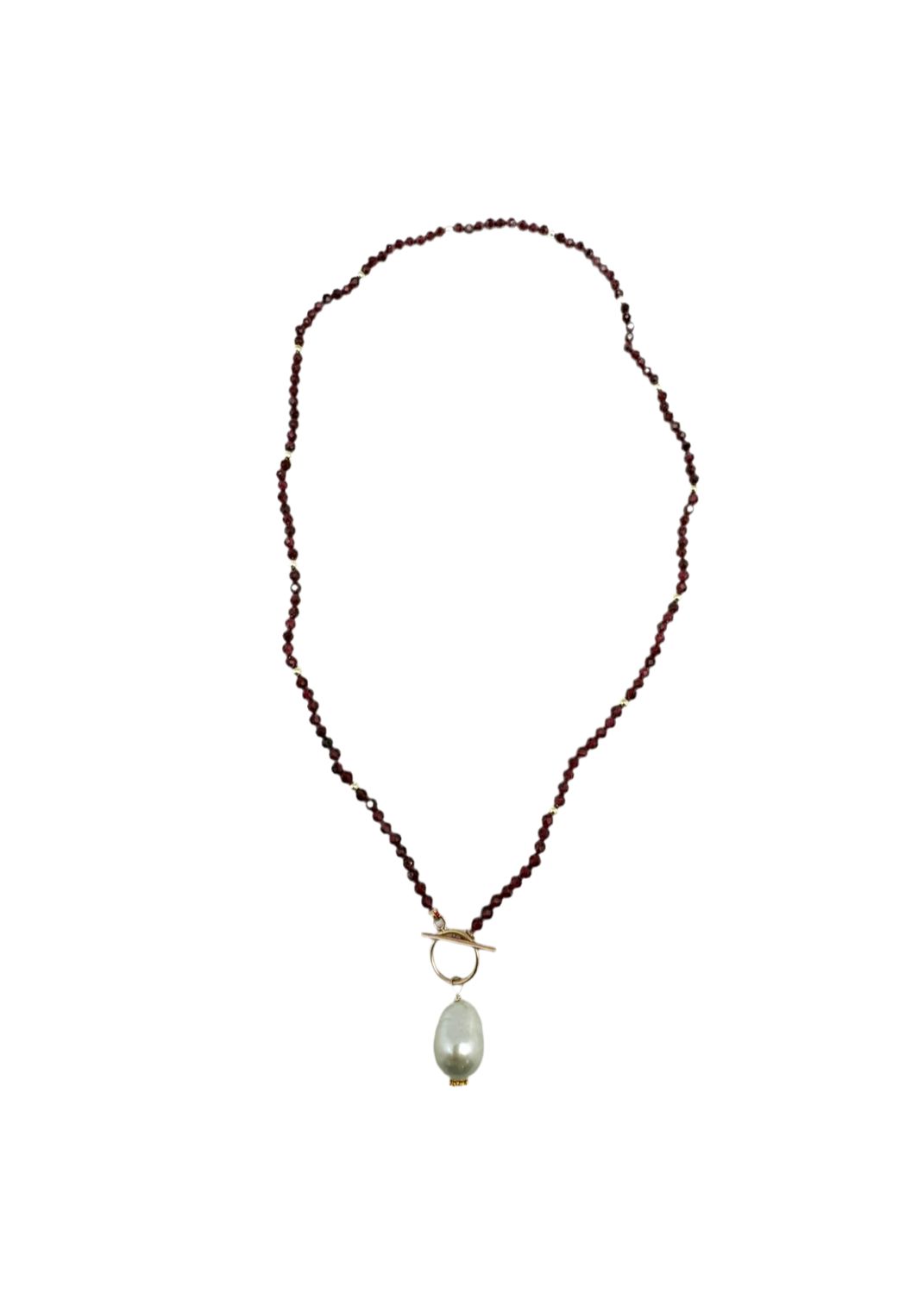 ID Carol Garnet Gem Necklace