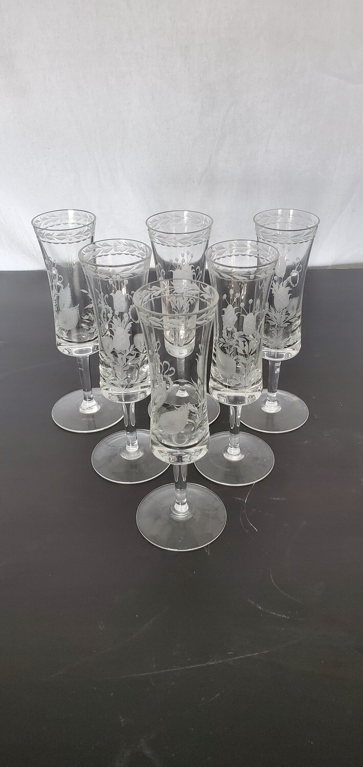 Set of 6 etched glasses